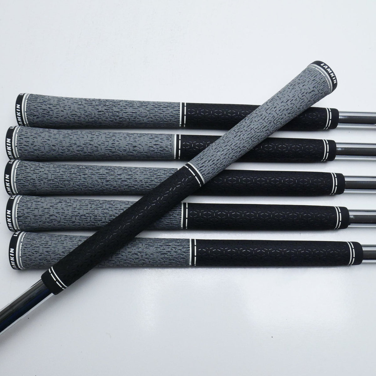 Used Mizuno JPX 925 Hot Metal Iron Set / 5 - PW / Regular Flex