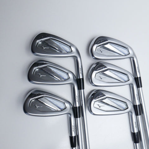 Used Mizuno JPX 925 Hot Metal Iron Set / 5 - PW / Stiff Flex
