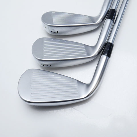 Used Mizuno JPX 925 Hot Metal Iron Set / 5 - PW / Stiff Flex
