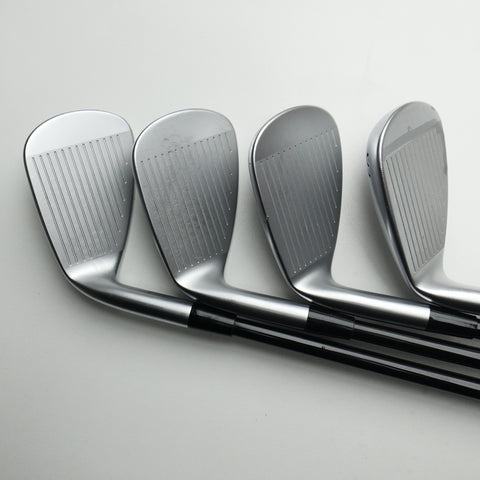 Used Mizuno JPX 925 Hot Metal Iron Set / 5 - SW + GW / Regular Flex