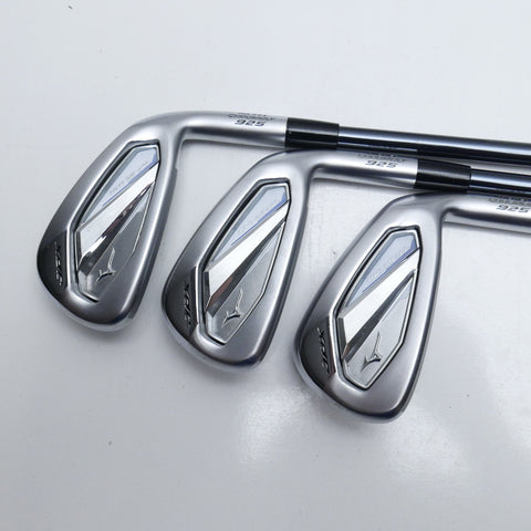 Used Mizuno JPX 925 Hot Metal Iron Set / 6 - PW / Regular Flex