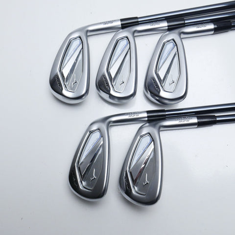 Used Mizuno JPX 925 Hot Metal Iron Set / 6 - PW / Regular Flex