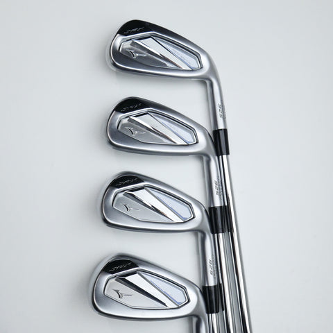 Used Mizuno JPX 925 Hot Metal Iron Set / 7 - PW / Regular Flex