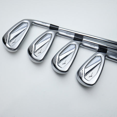 Used Mizuno JPX 925 Hot Metal Iron Set / 7 - PW / Regular Flex