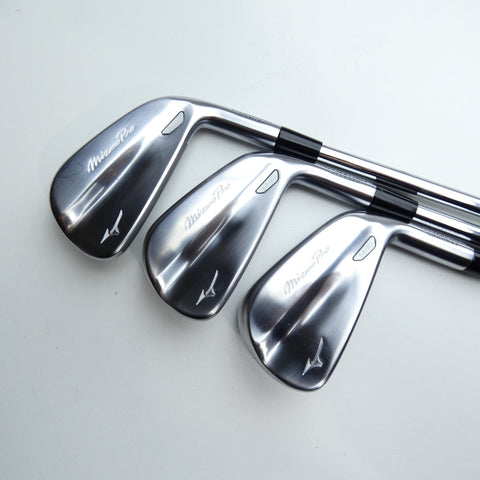 Used Mizuno M-15 Iron Set / 5 - PW / Stiff Flex