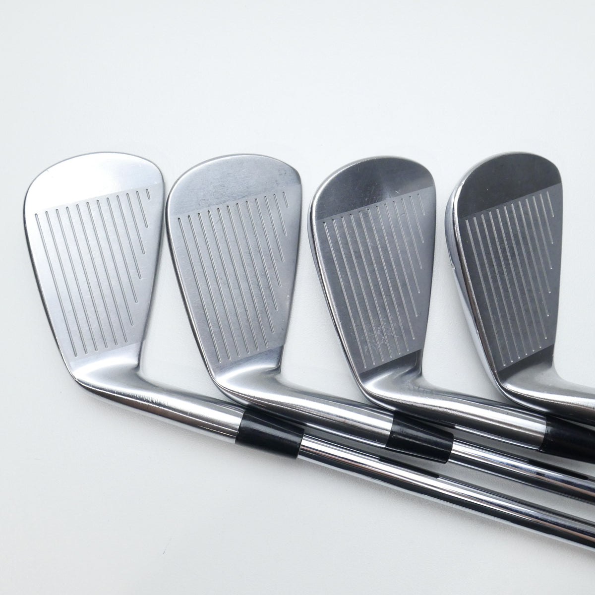 Used Mizuno MP-18 Iron Set / 4 - PW / Stiff Flex