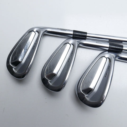 Used Mizuno MP-20 MMC Iron Set / 4 - PW / X-Stiff Flex