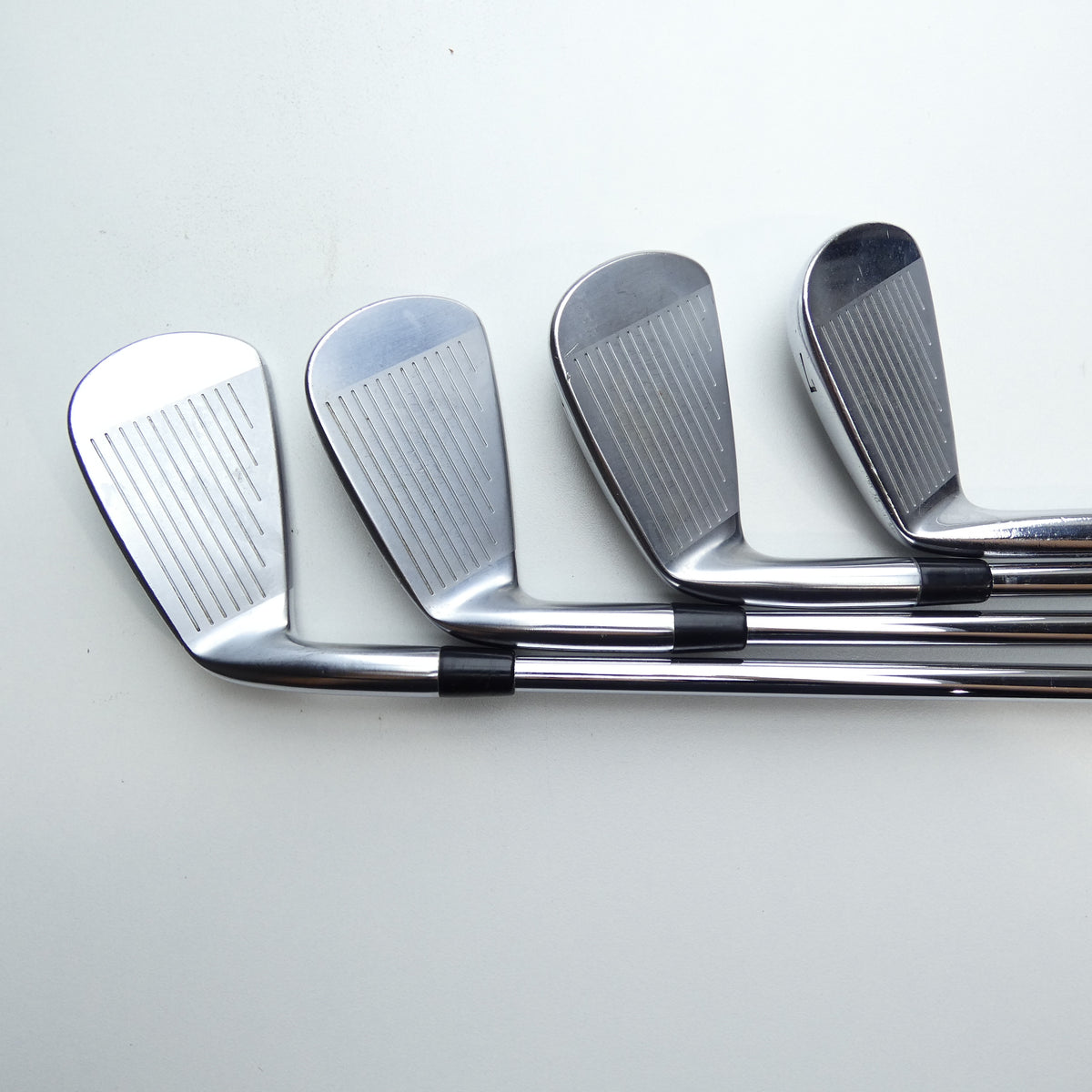 Used Mizuno MP-H5 & MP4 Combo Iron Set / 4 - PW / X-Stiff Flex