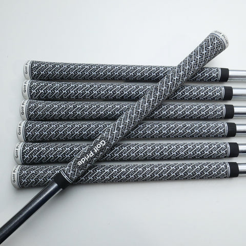 Used Mizuno Pro 221 Iron Set / 4 - PW / Stiff Flex