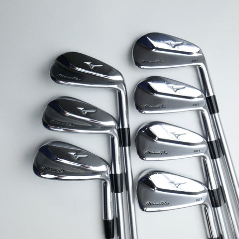 Used Mizuno Pro 221 Iron Set / 4 - PW / Stiff Flex