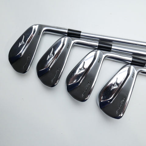 Used Mizuno Pro 221 Iron Set / 4 - PW / Stiff Flex