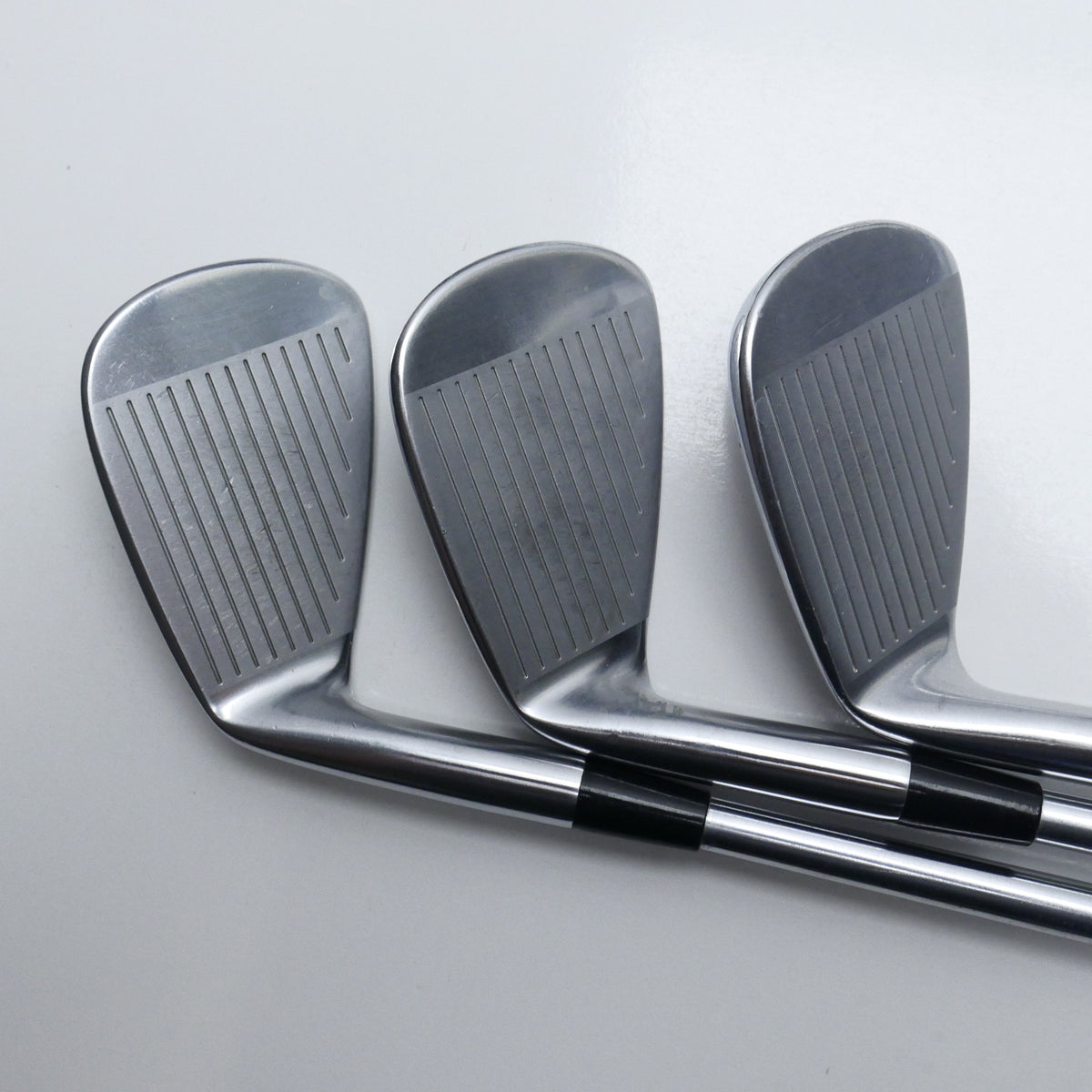 Used Mizuno Pro 221 Iron Set / 4 - PW / Stiff Flex