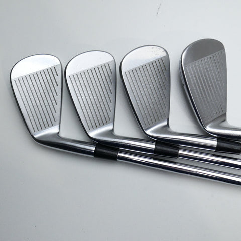 Used Mizuno Pro 221 Iron Set / 4 - PW / Stiff Flex