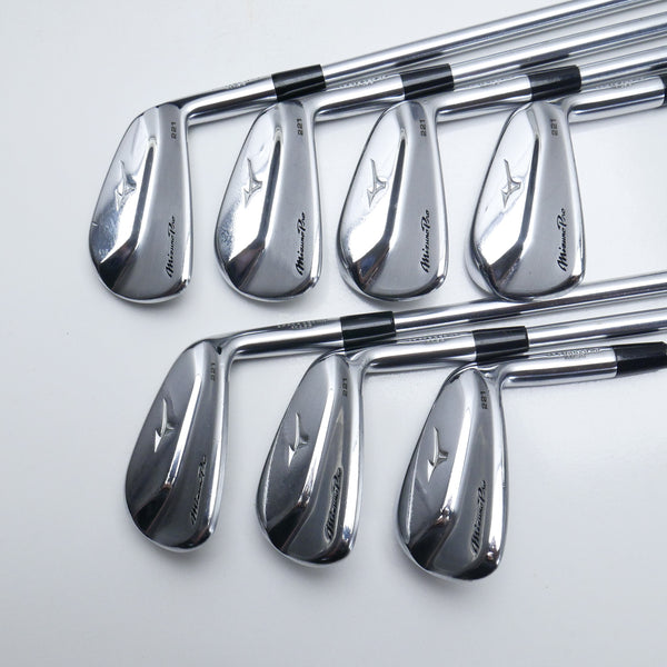 Used Mizuno Pro 221 Iron Set / 4 - PW / Stiff Flex