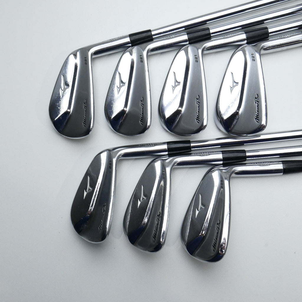 Used Mizuno Pro 221 Iron Set / 4 - PW / Stiff Flex