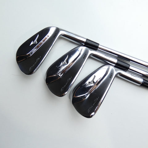 Used Mizuno Pro 221 Iron Set / 5 - PW / Stiff Flex