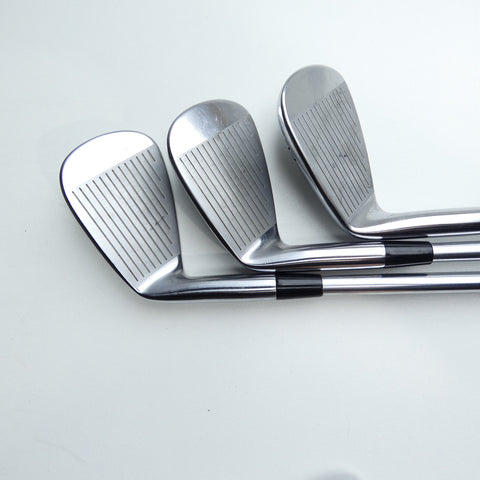 Used Mizuno Pro 221 Iron Set / 5 - PW / X-Stiff Flex