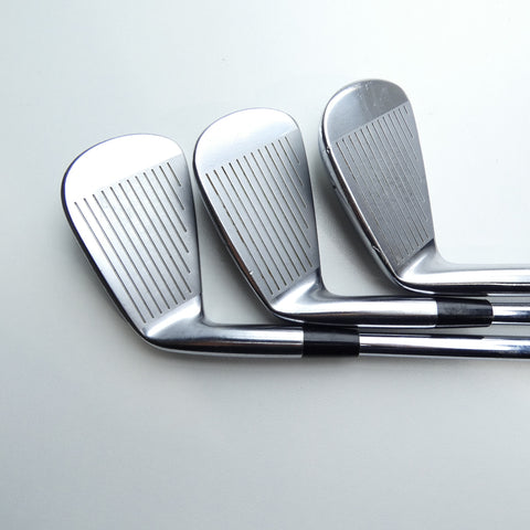 Used Mizuno Pro 221 Iron Set / 5 - PW / X-Stiff Flex