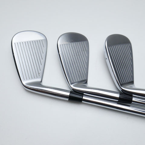 Used Mizuno Pro 221 Iron Set / 5 - PW / X-Stiff Flex