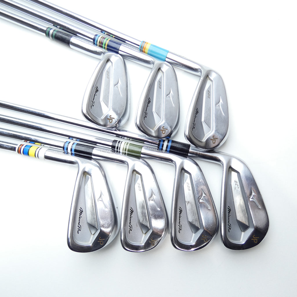 Used Mizuno Pro 223 Iron Set / 4 - PW / Stiff Flex / Left-Handed