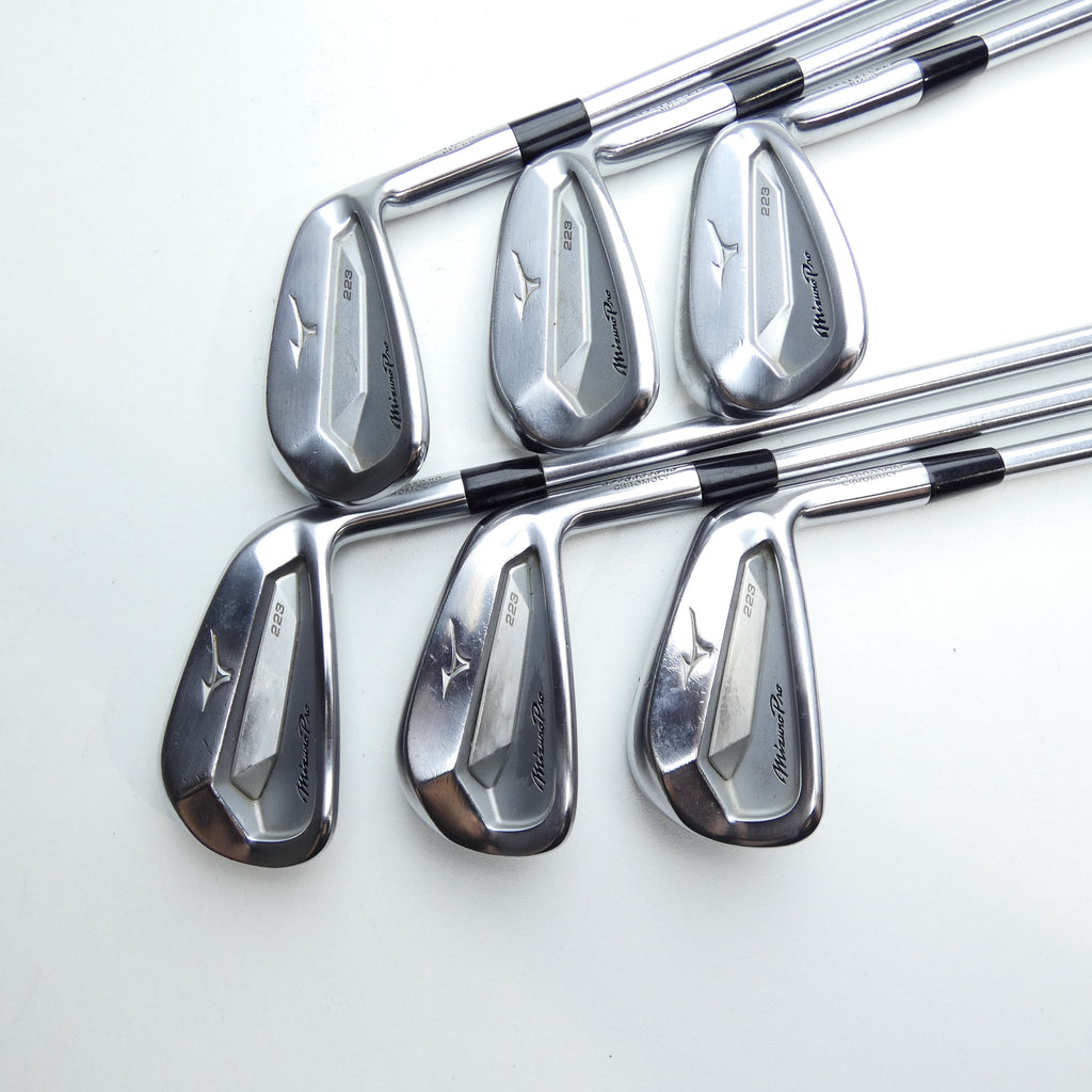 Used Mizuno Pro 223 Iron Set / 5 - PW / X-Stiff Flex