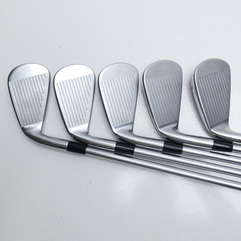 Used Mizuno Pro 225 Iron Set / 3 - PW + GW / Stiff Flex