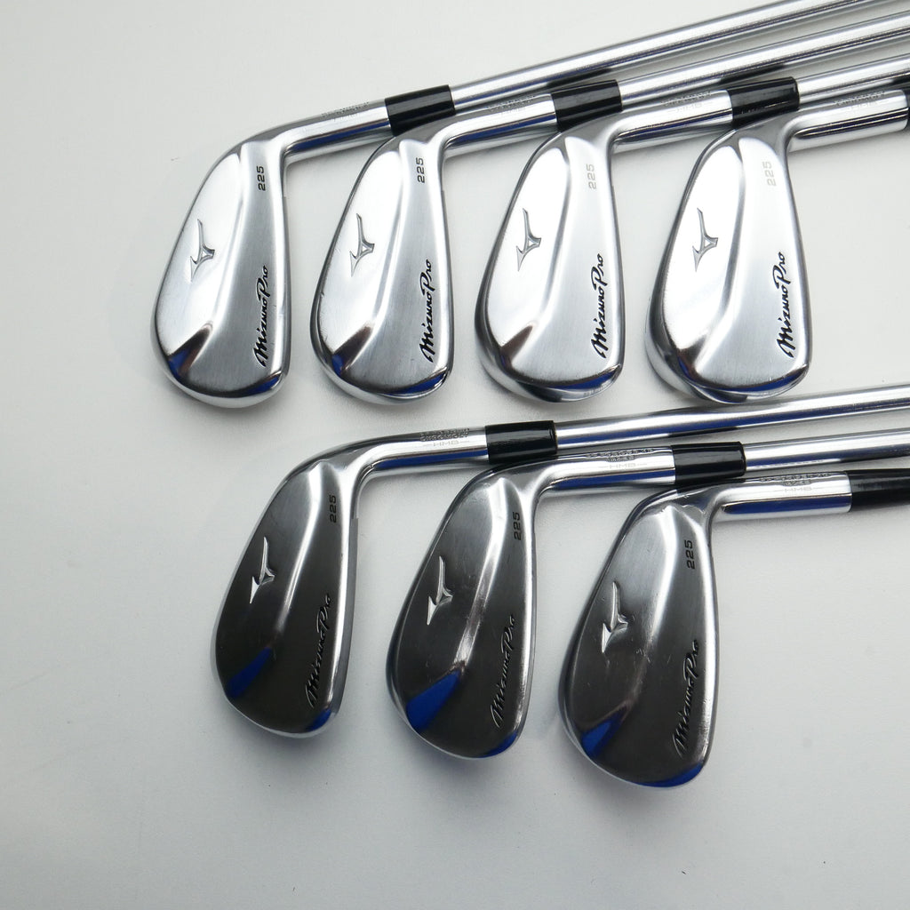 Used Mizuno Pro 225 Iron Set / 4 - PW / Regular Flex