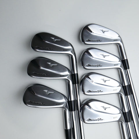 Used Mizuno Pro 225 Iron Set / 4 - PW / Stiff Flex