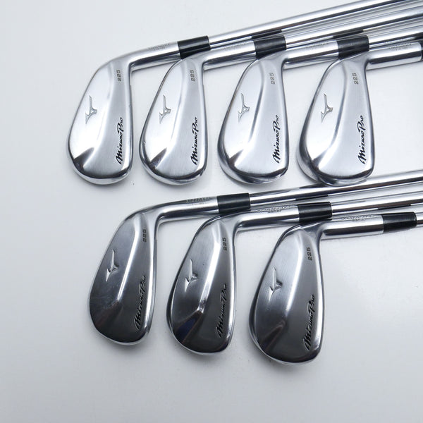Used Mizuno Pro 225 Iron Set / 4 - PW / Stiff Flex