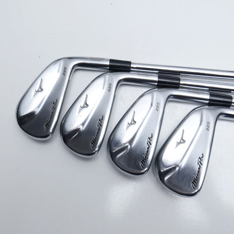 Used Mizuno Pro 225 Iron Set / 4 - PW / X-Stiff Flex