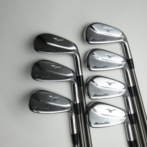 Used Mizuno Pro 225 Iron Set / 5 - PW + GW / Regular Flex