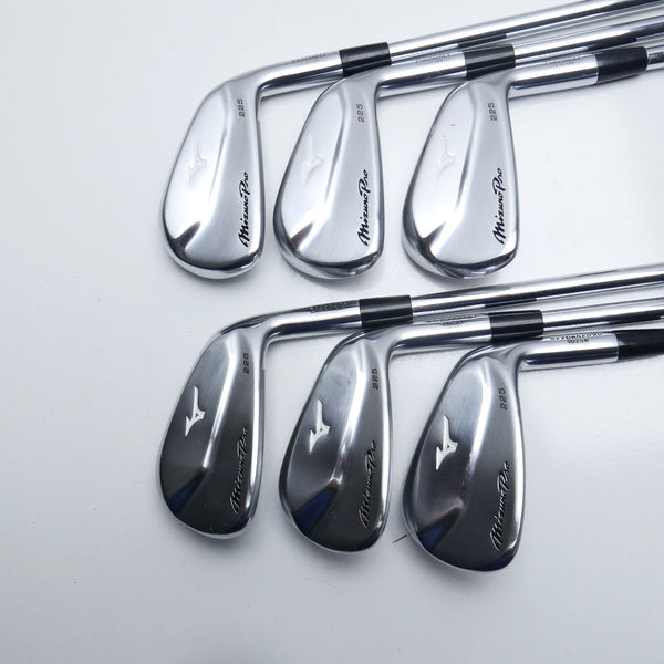Used Mizuno Pro 225 Iron Set / 5 - PW / Regular Flex