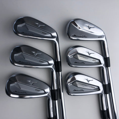 Used Mizuno Pro 225 & Pro 223 Combo Iron Set / 5 - PW / Stiff Flex