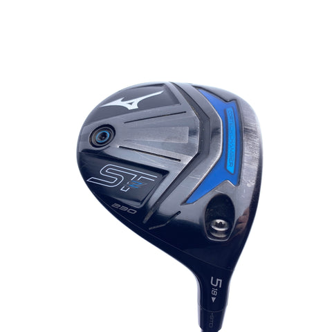 Used Mizuno STZ 230 5 Fairway Wood / 18.0 Degrees / Regular Flex