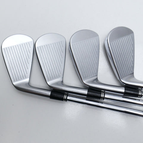 Used Srixon Z 545 Iron Set / 4 - PW / Regular Flex