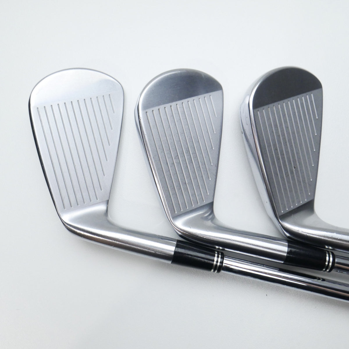 Used Srixon Z 545 Iron Set / 5 - PW / Stiff Flex