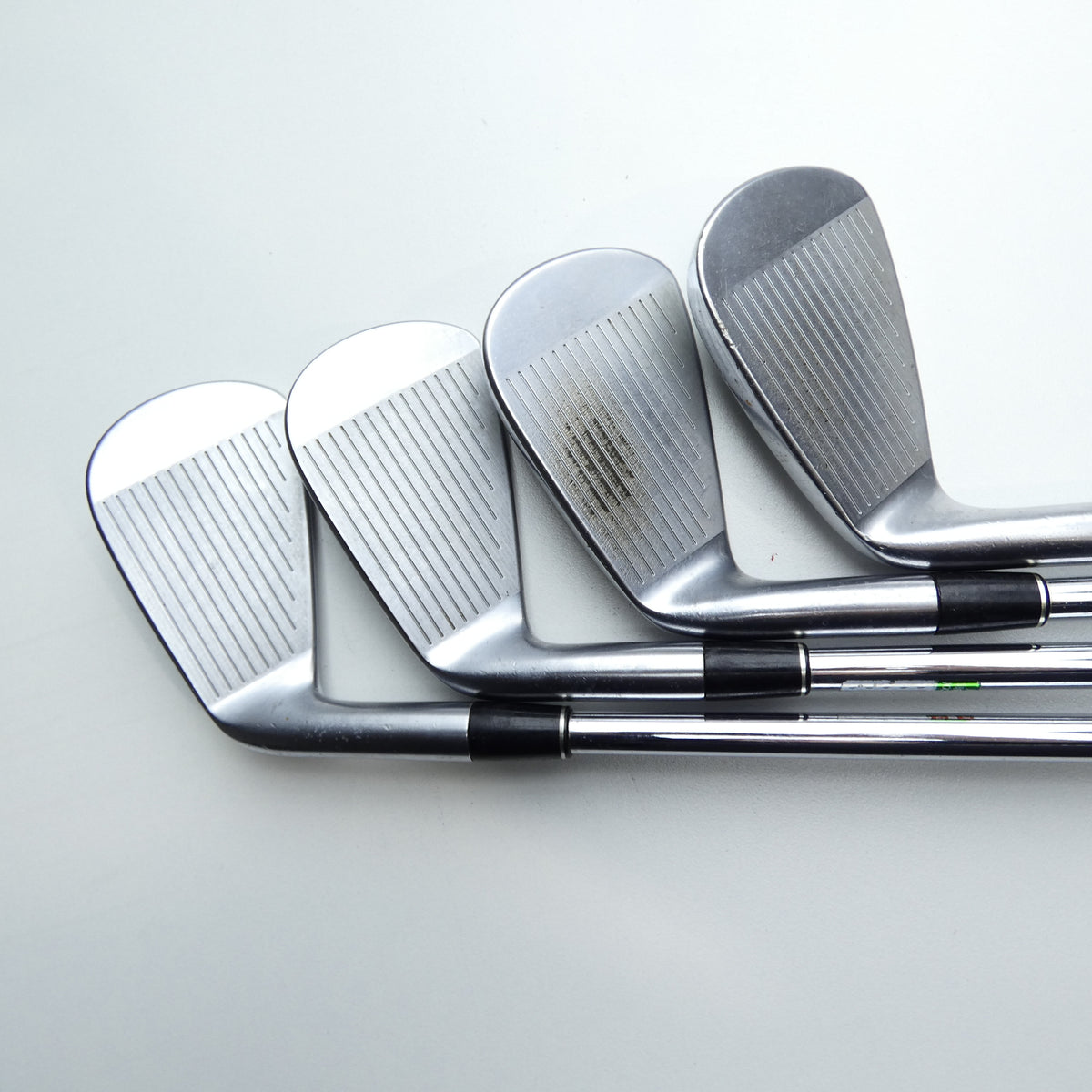Used Srixon Z 585 Iron Set / 5 - SW + AW / Regular Flex