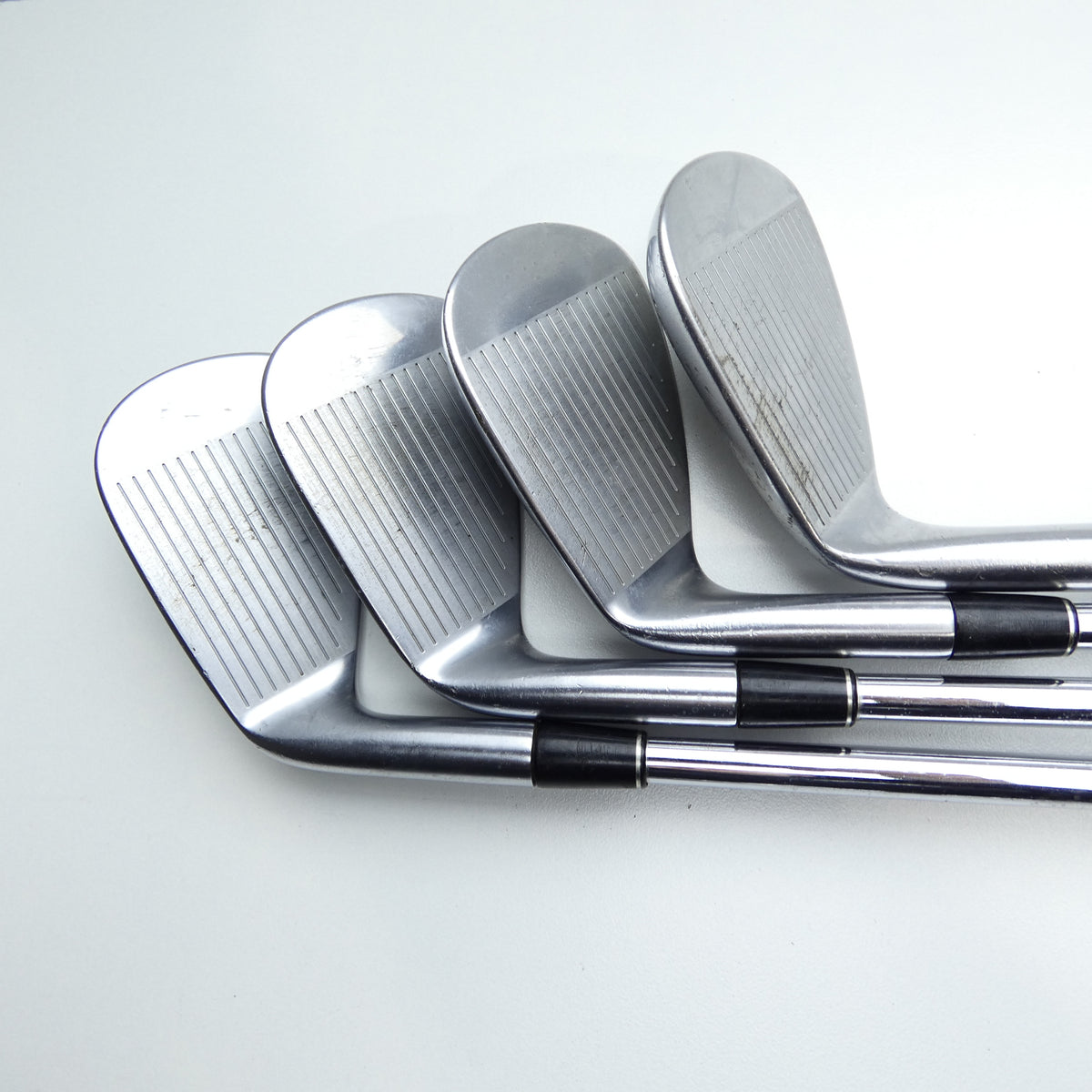 Used Srixon Z 585 Iron Set / 5 - SW + AW / Regular Flex