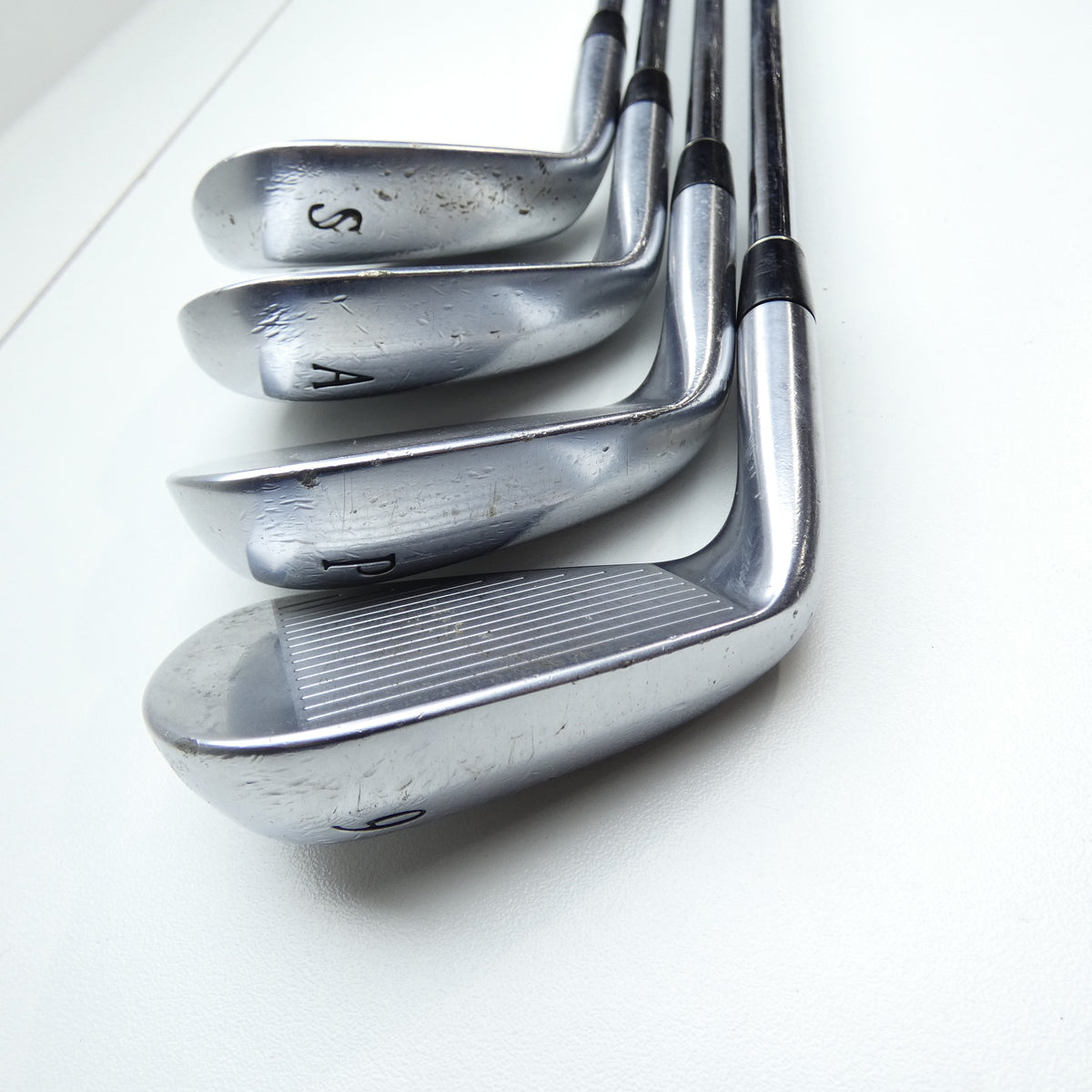 Used Srixon Z 585 Iron Set / 5 - SW + AW / Regular Flex