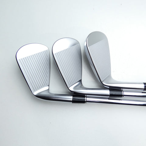 Used Srixon ZXi5 Iron Set / 4 - PW / Stiff Flex