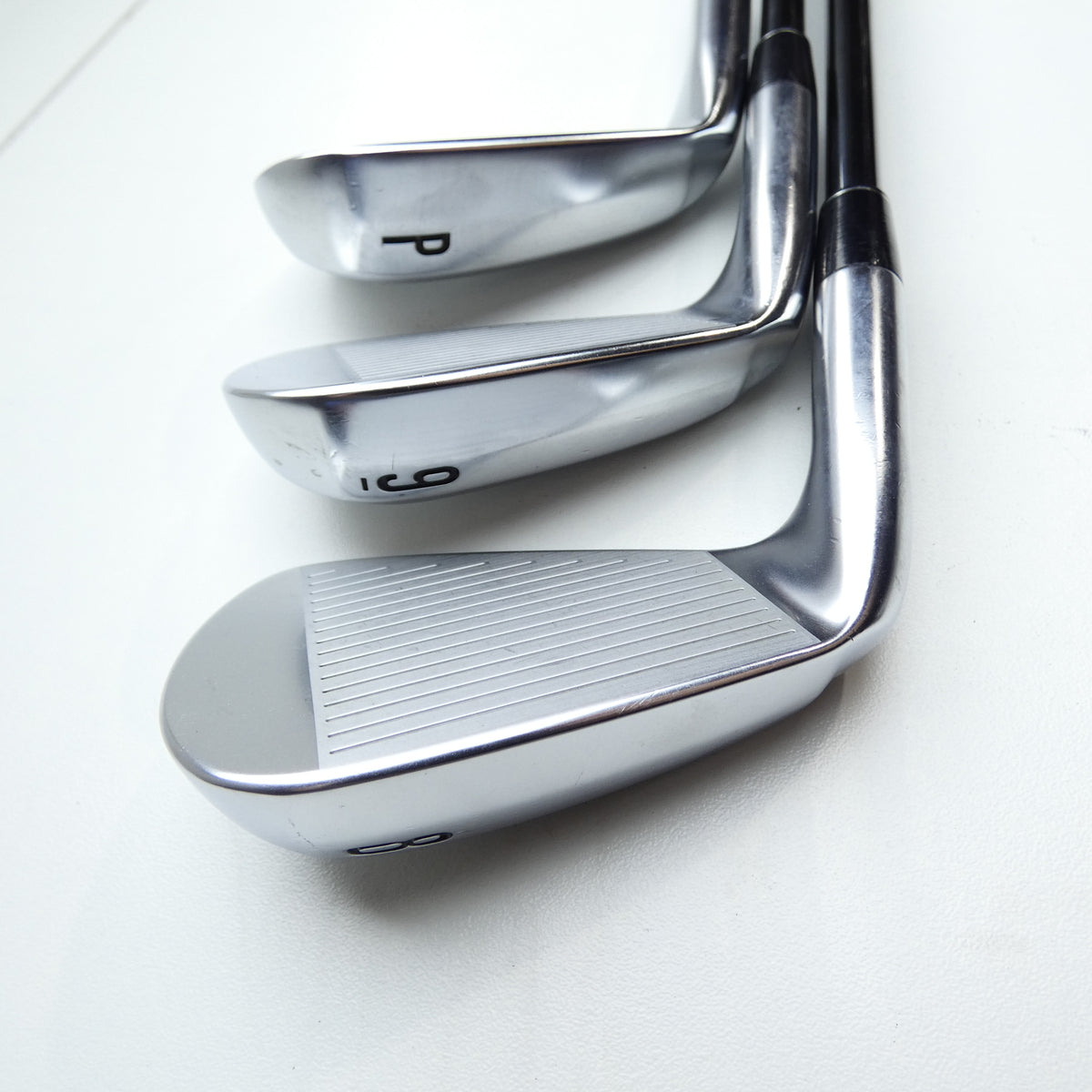 Used Srixon ZXi5 Iron Set / 5 - PW / Regular Flex