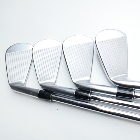 Used Srixon ZXi7 Iron Set / 4 - PW / X-Stiff Flex