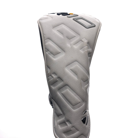 Used TOUR ISSUE TaylorMade Qi10 V2 Dot Driver / 10.5 / Diamana TB Stiff Flex