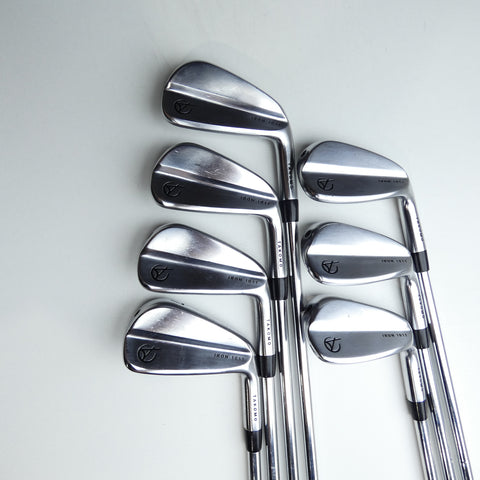Used Takomo 101T Iron Set / 4 - PW / Stiff Flex
