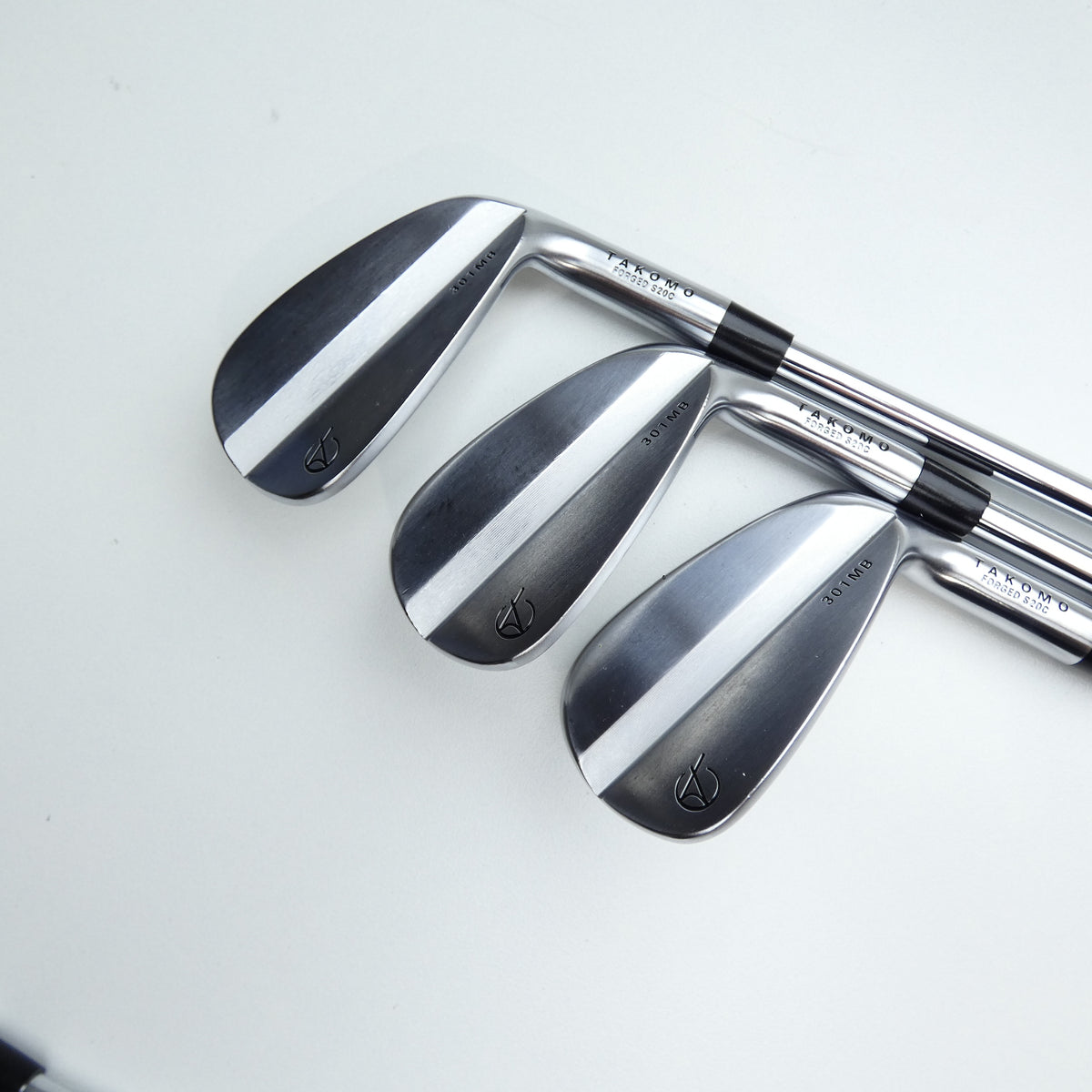 Used Takomo 301 CB & 301 MB Combo Set Iron Set / 4 - PW / Regular Flex