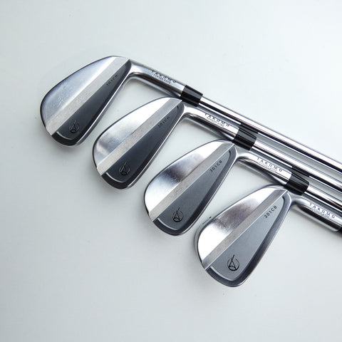 Used Takomo 301 CB & 301 MB Combo Set Iron Set / 4 - PW / Regular Flex