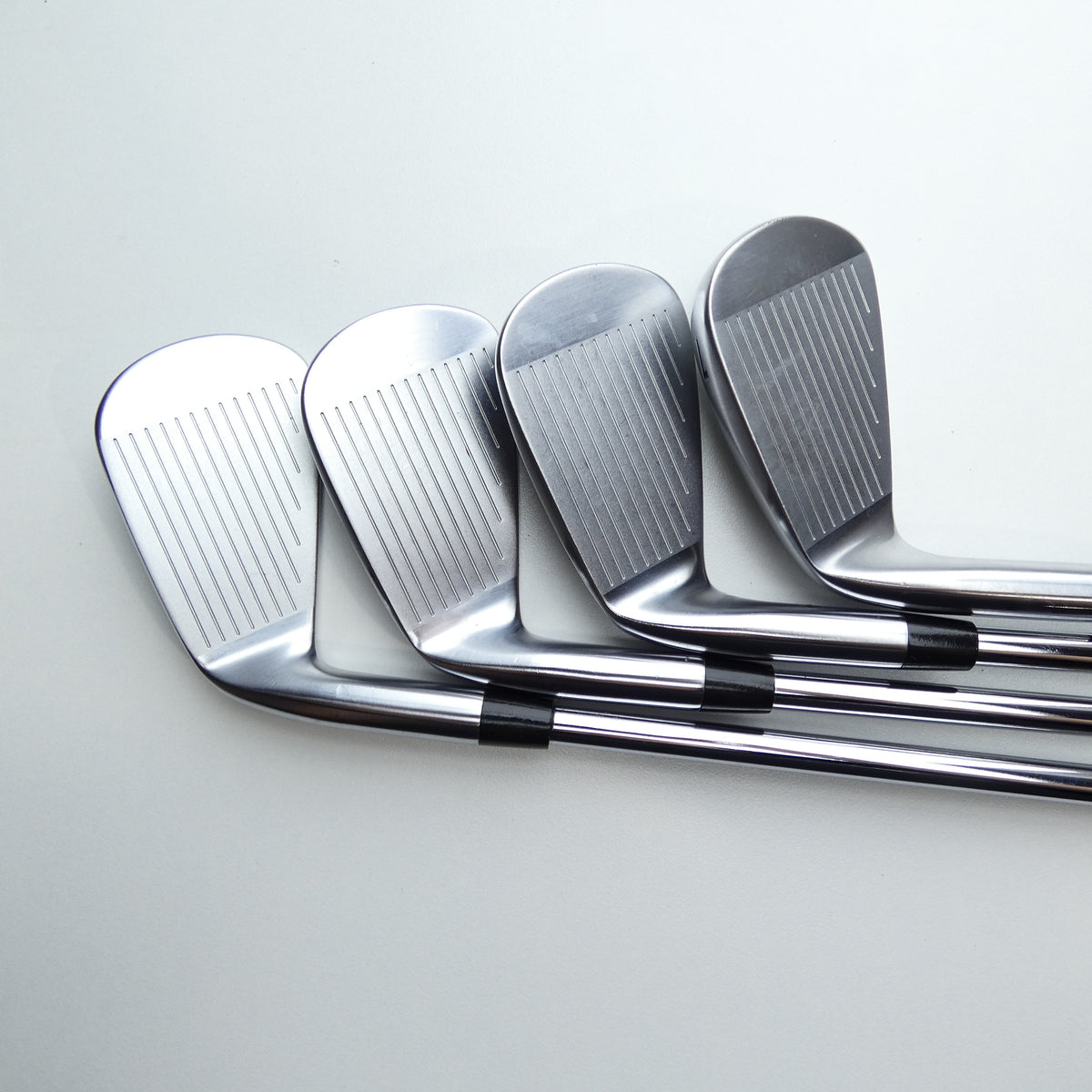Used Takomo 301 CB & 301 MB Combo Set Iron Set / 4 - PW / Regular Flex