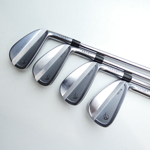 Used Takomo 301 CB & 301 MB Combo Set Iron Set / 4 - PW / Stiff Flex
