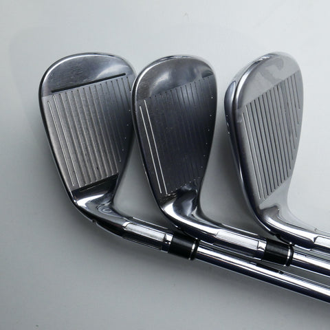 Used TaylorMade M CGB Iron Set / 7 - SW + AW / Regular Flex