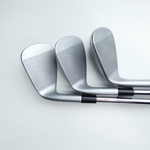 Used TaylorMade P790 2023 Iron Set / 5 - PW + AW / Regular Flex